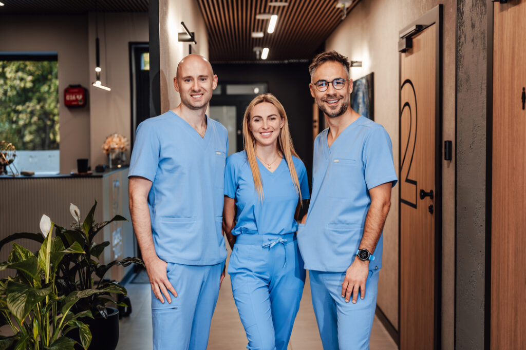 Leczymy pod mikroskopem